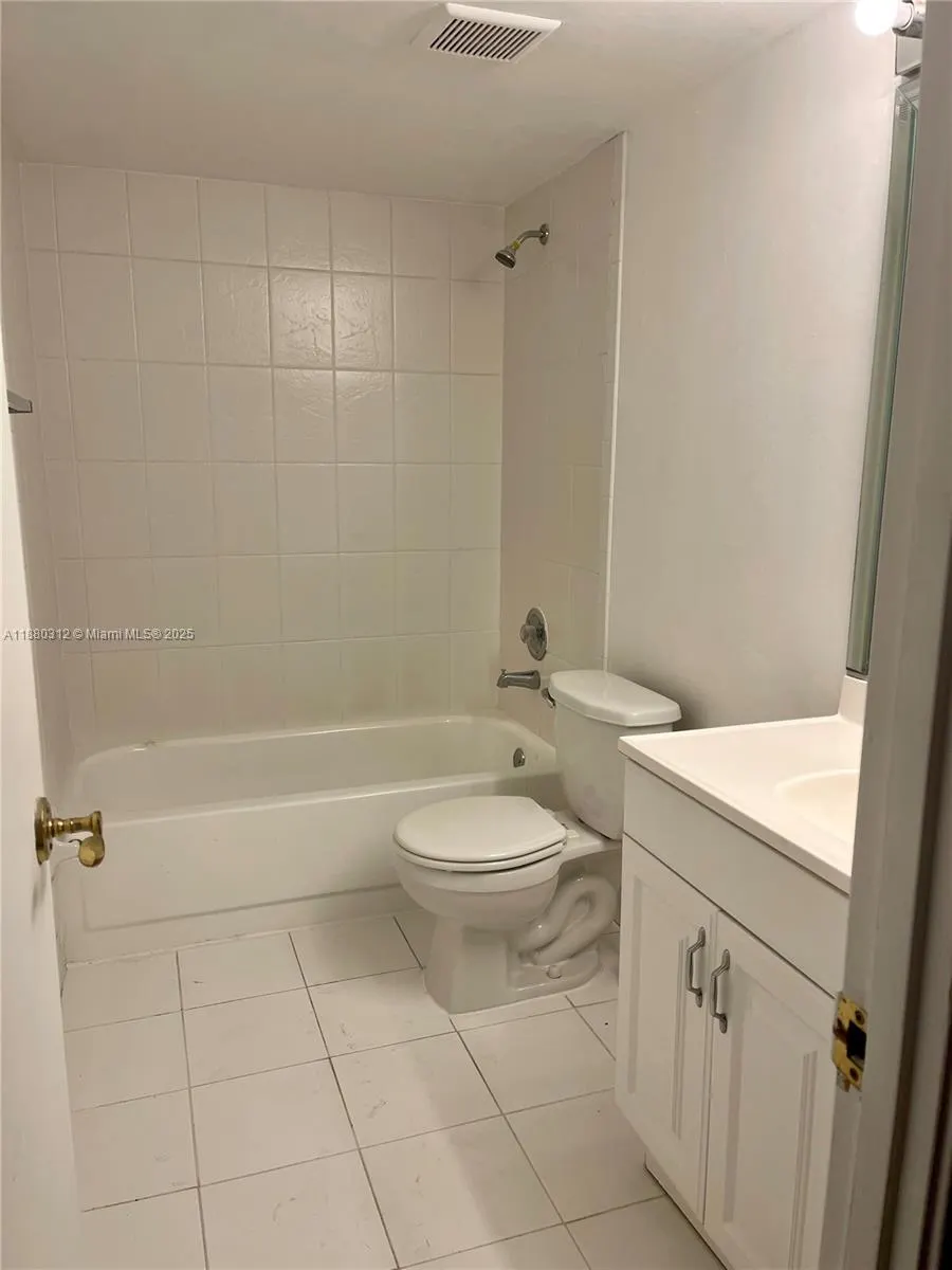 6800 Cypress Rd, #408