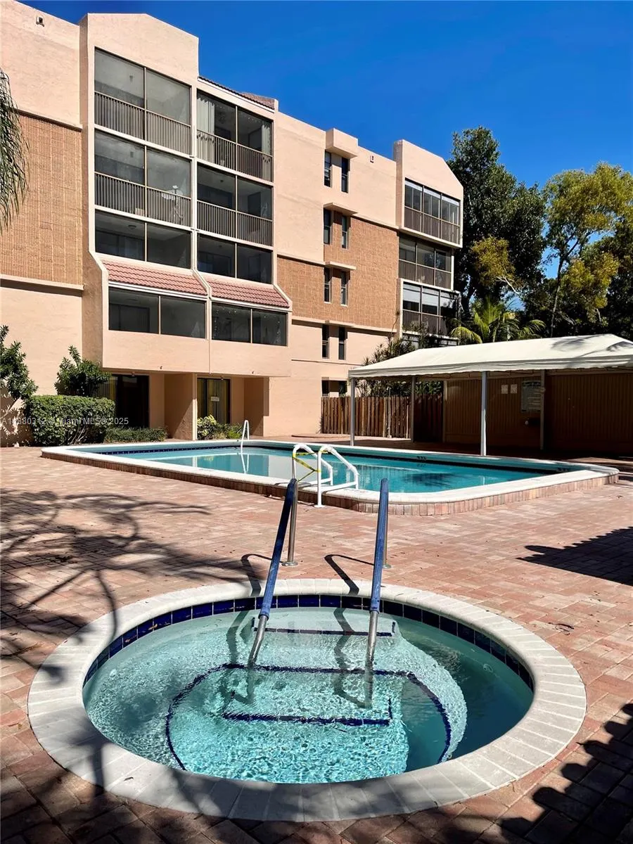 6800 Cypress Rd, #408
