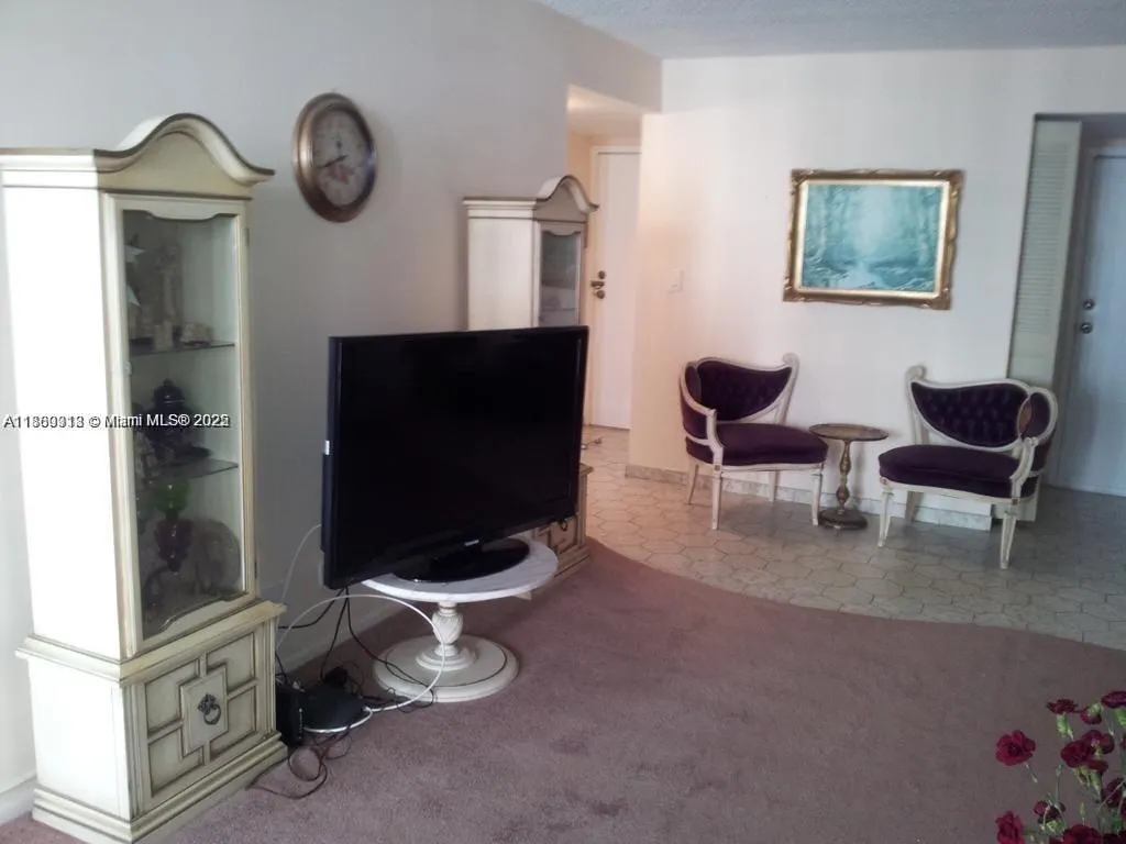 250 174th St, #706