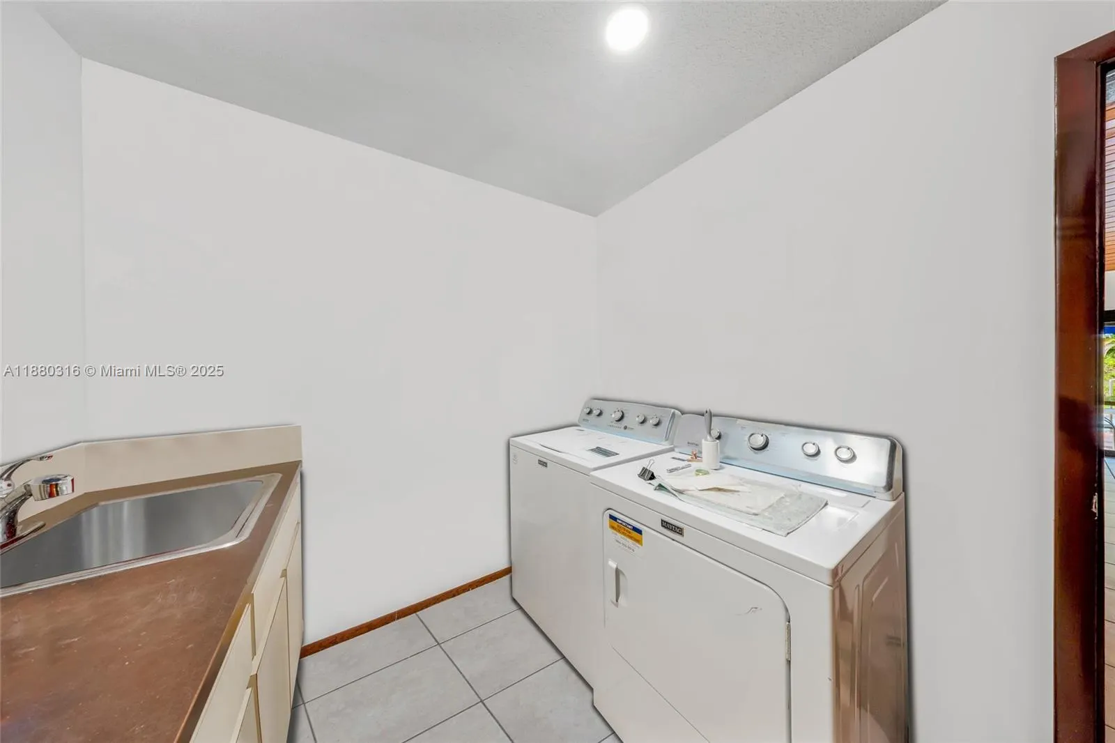 10204 SW 96th Ct