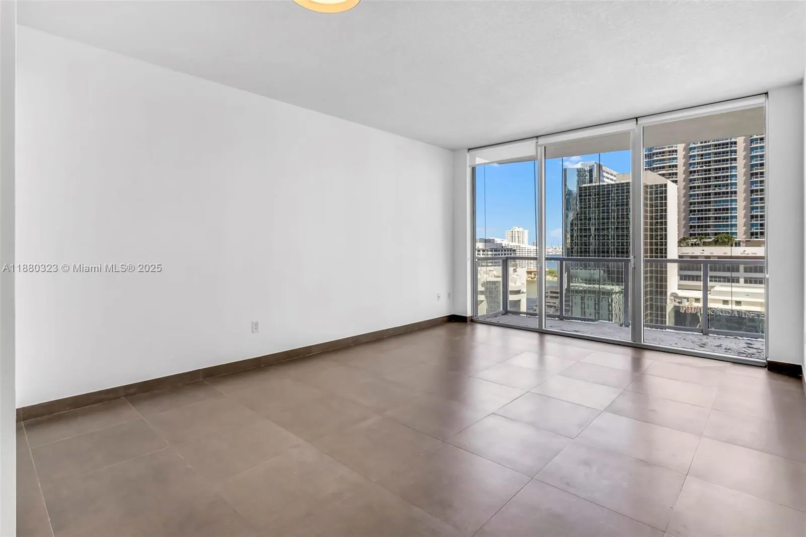 1050 Brickell Ave, #1808