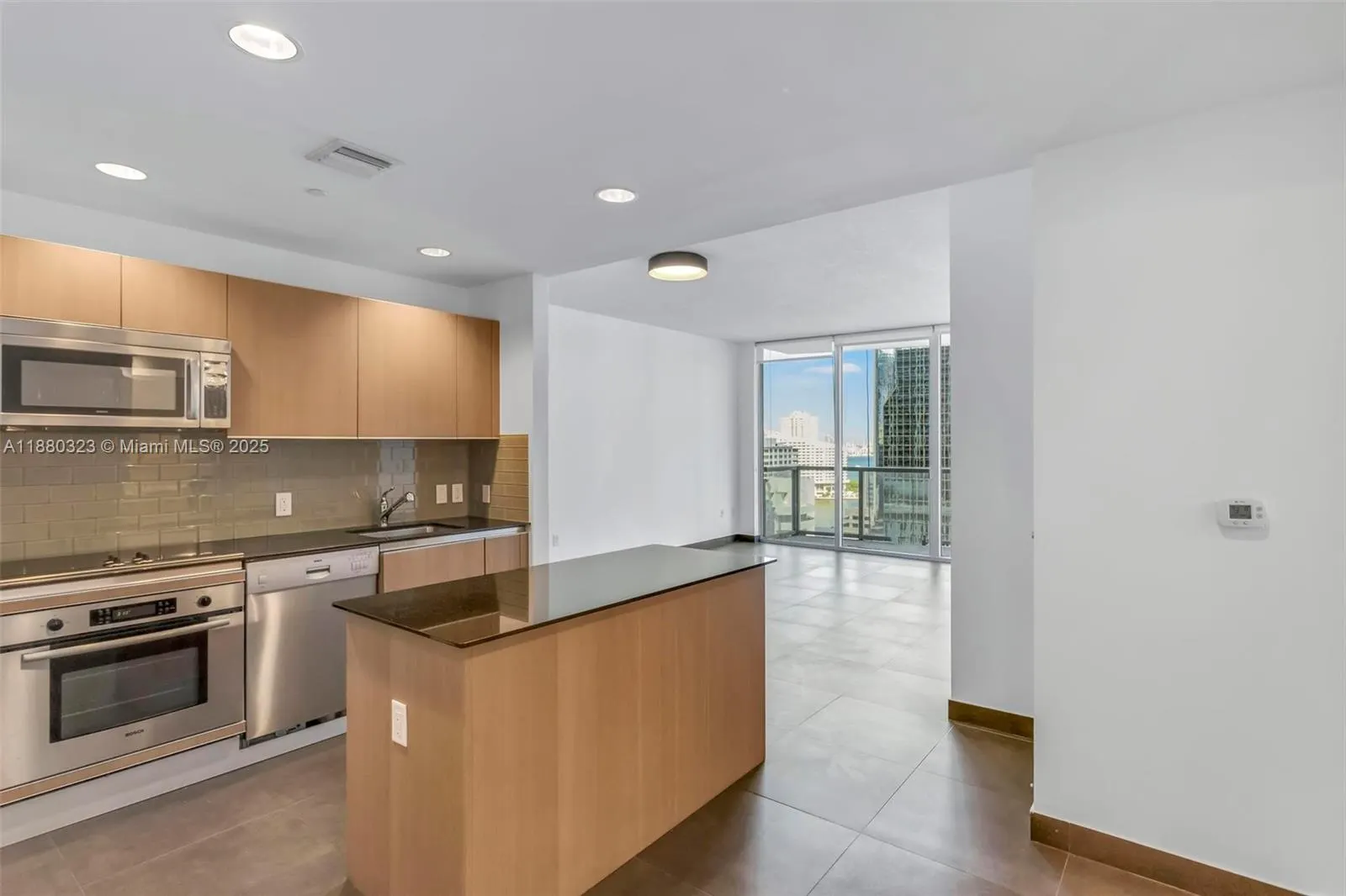 1050 Brickell Ave, #1808