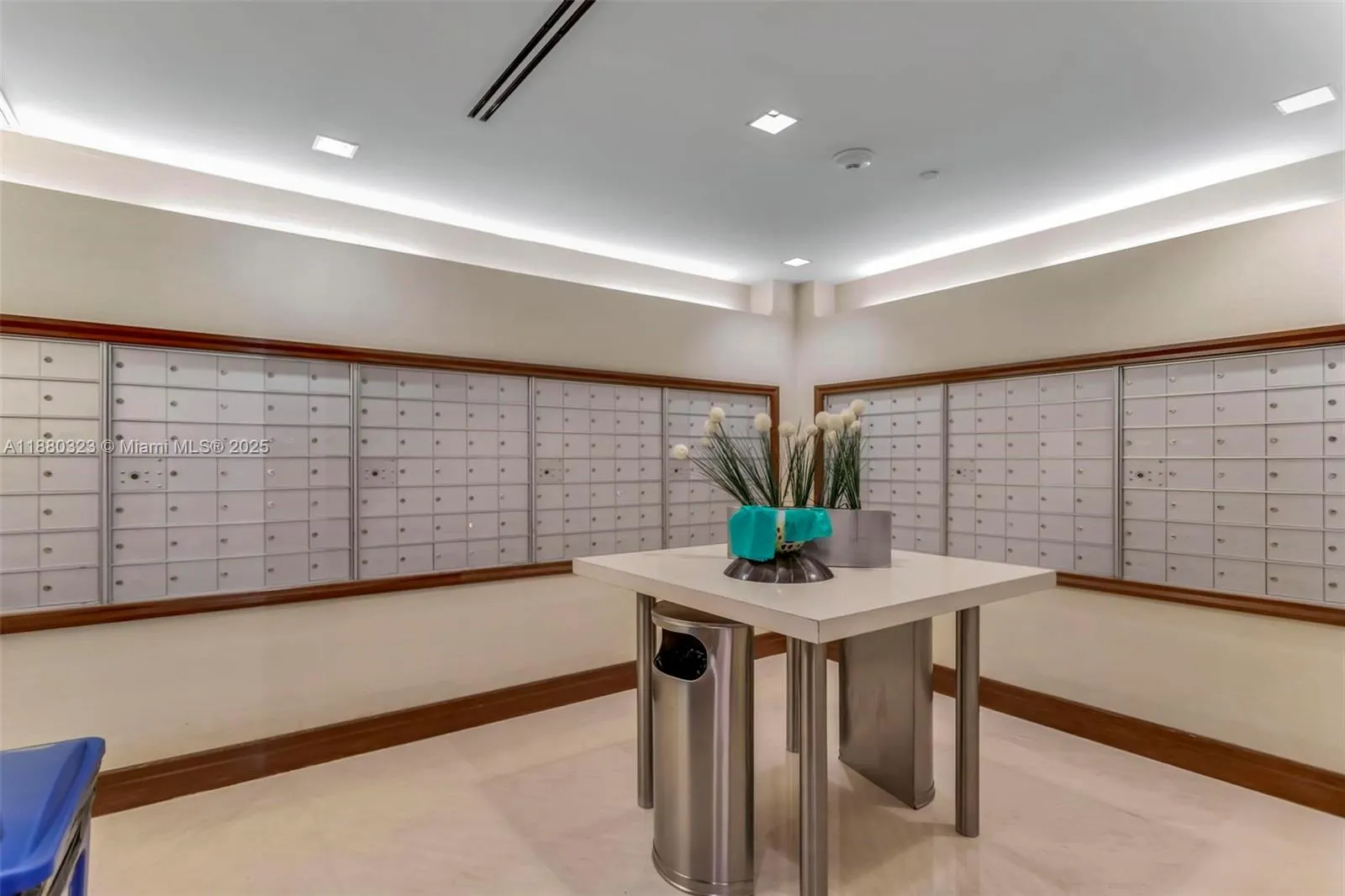 1050 Brickell Ave, #1808