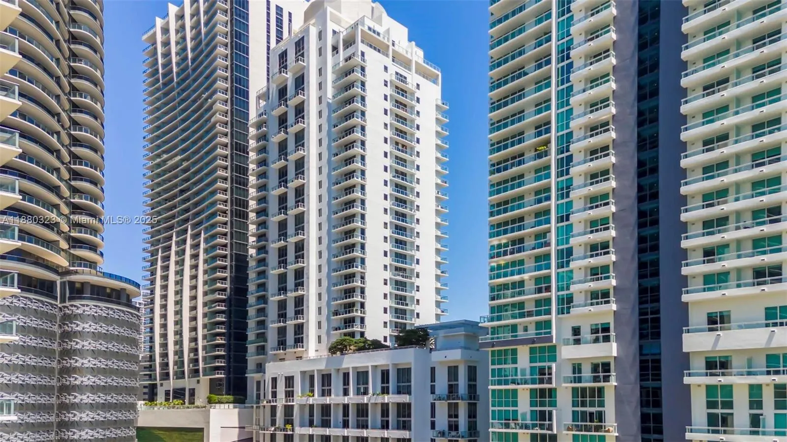 1050 Brickell Ave, #1808