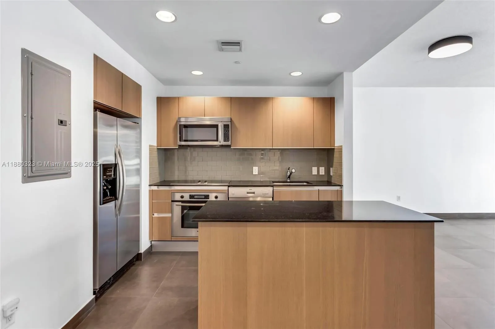 1050 Brickell Ave, #1808