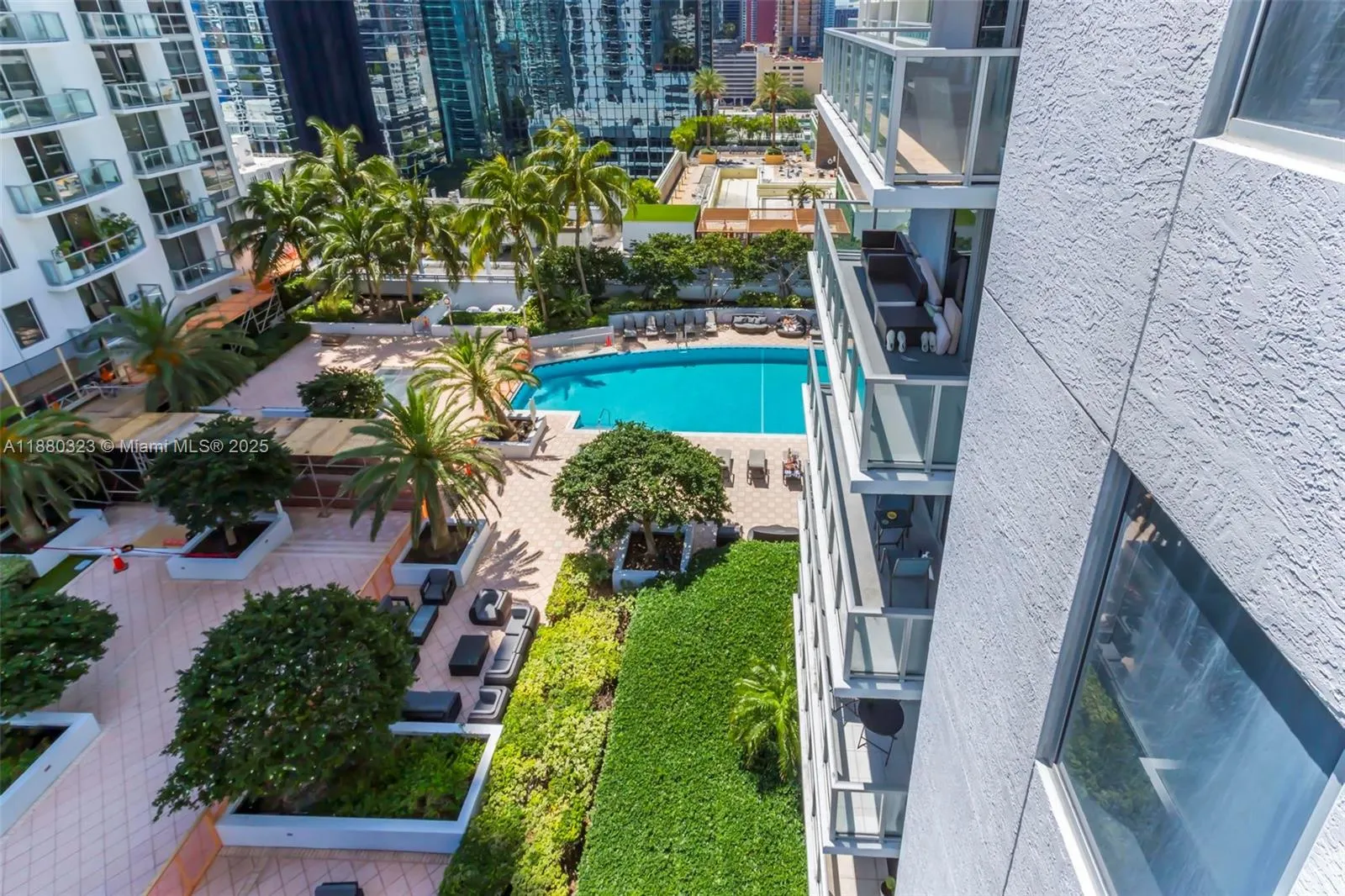 1050 Brickell Ave, #1808