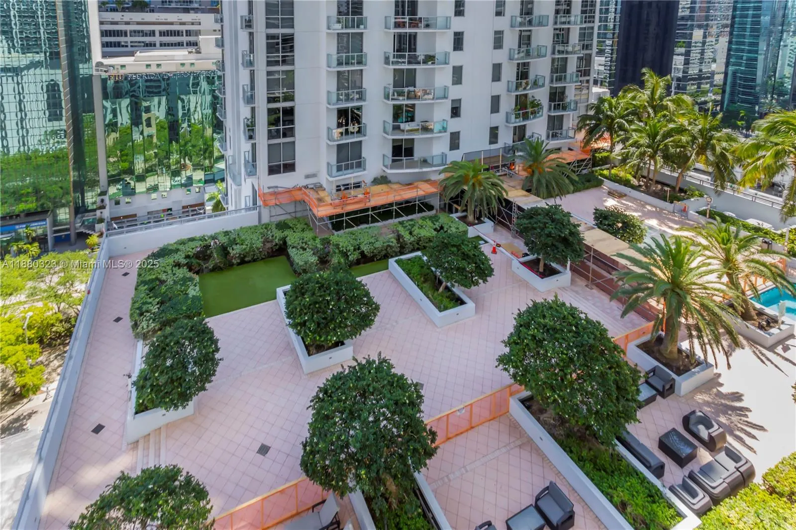 1050 Brickell Ave, #1808