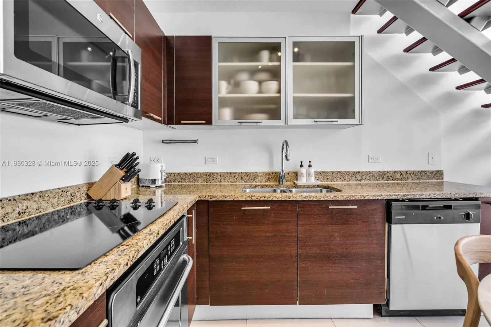 41 SE 5th St, #1112
