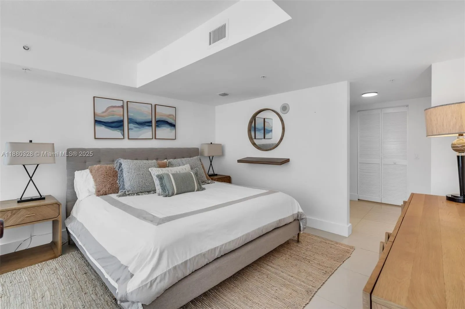 41 SE 5th St, #1112