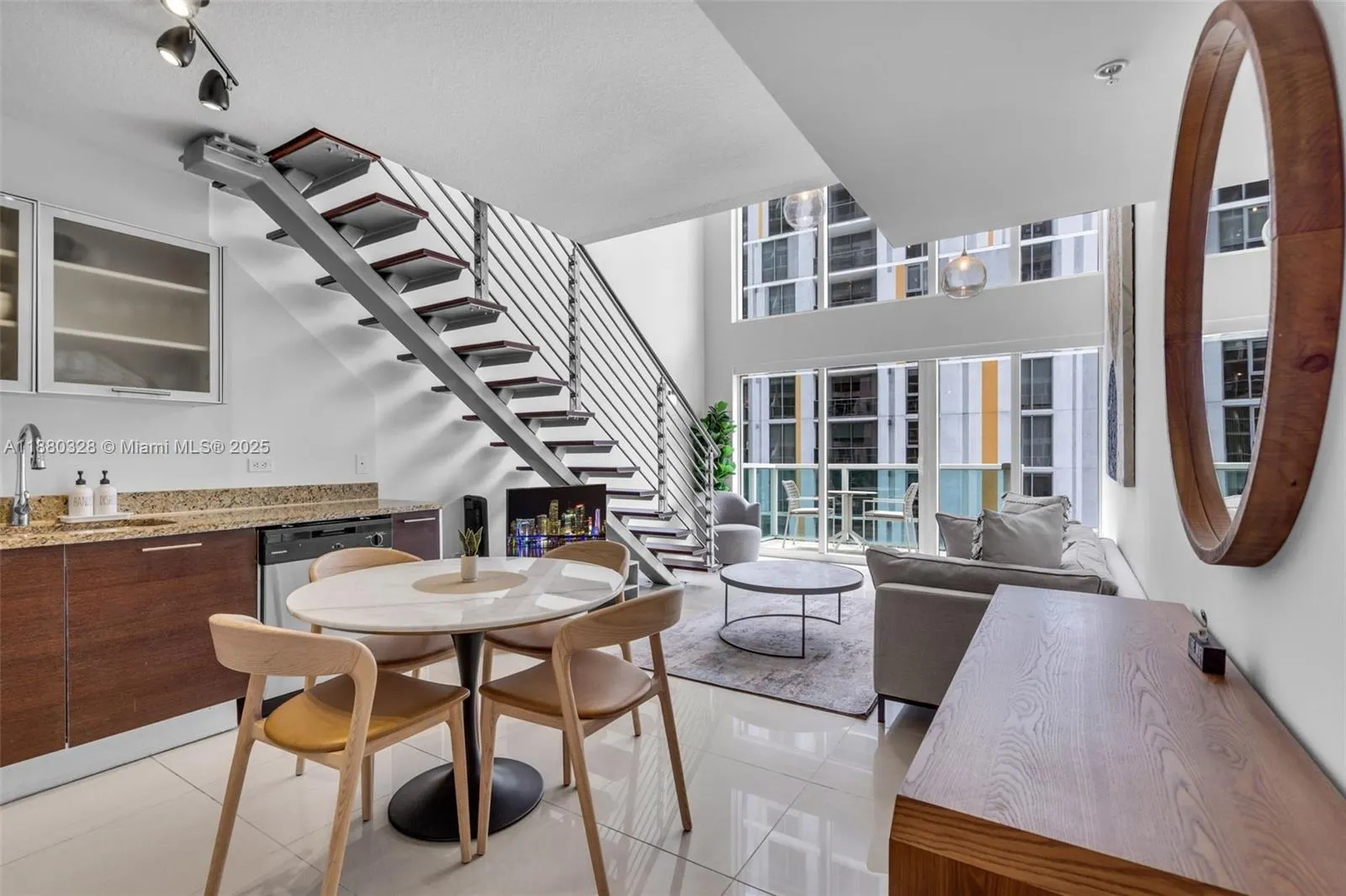 41 SE 5th St, #1112