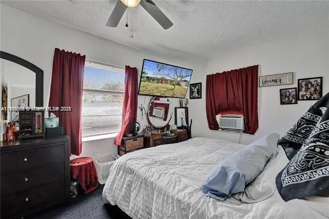 138-140 NE 13th Ave