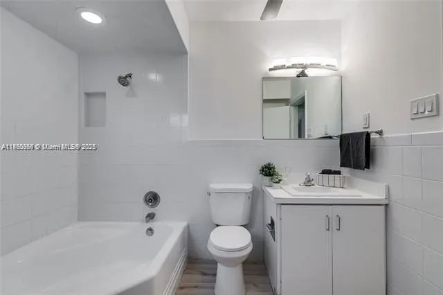 138-140 NE 13th Ave