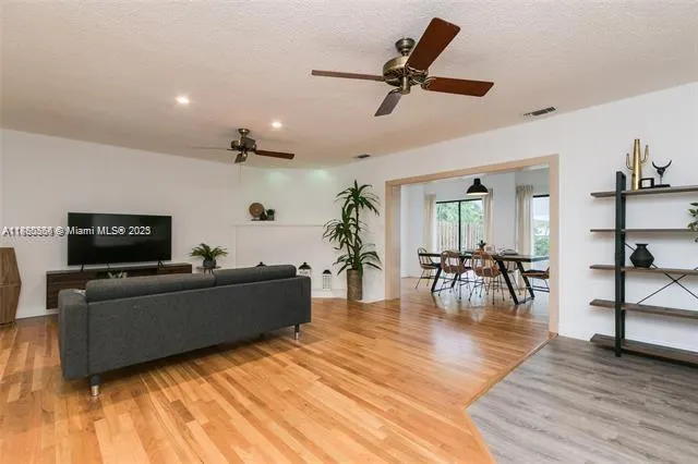 138-140 NE 13th Ave