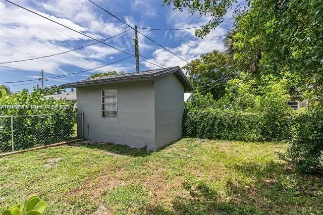 138-140 NE 13th Ave