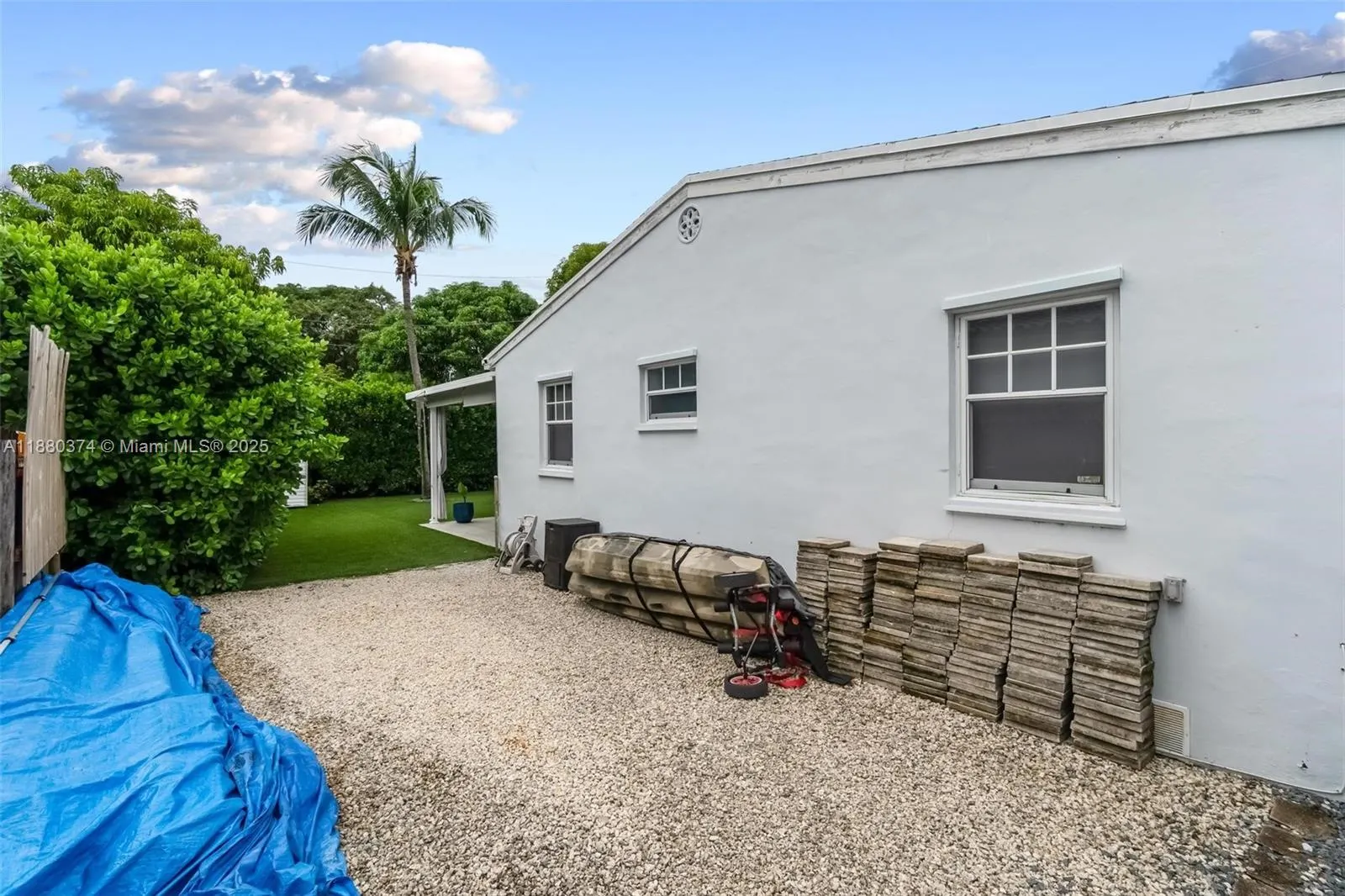 570 SW 45th Ave