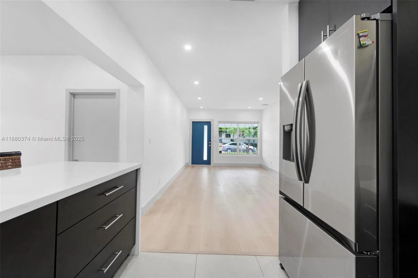 570 SW 45th Ave