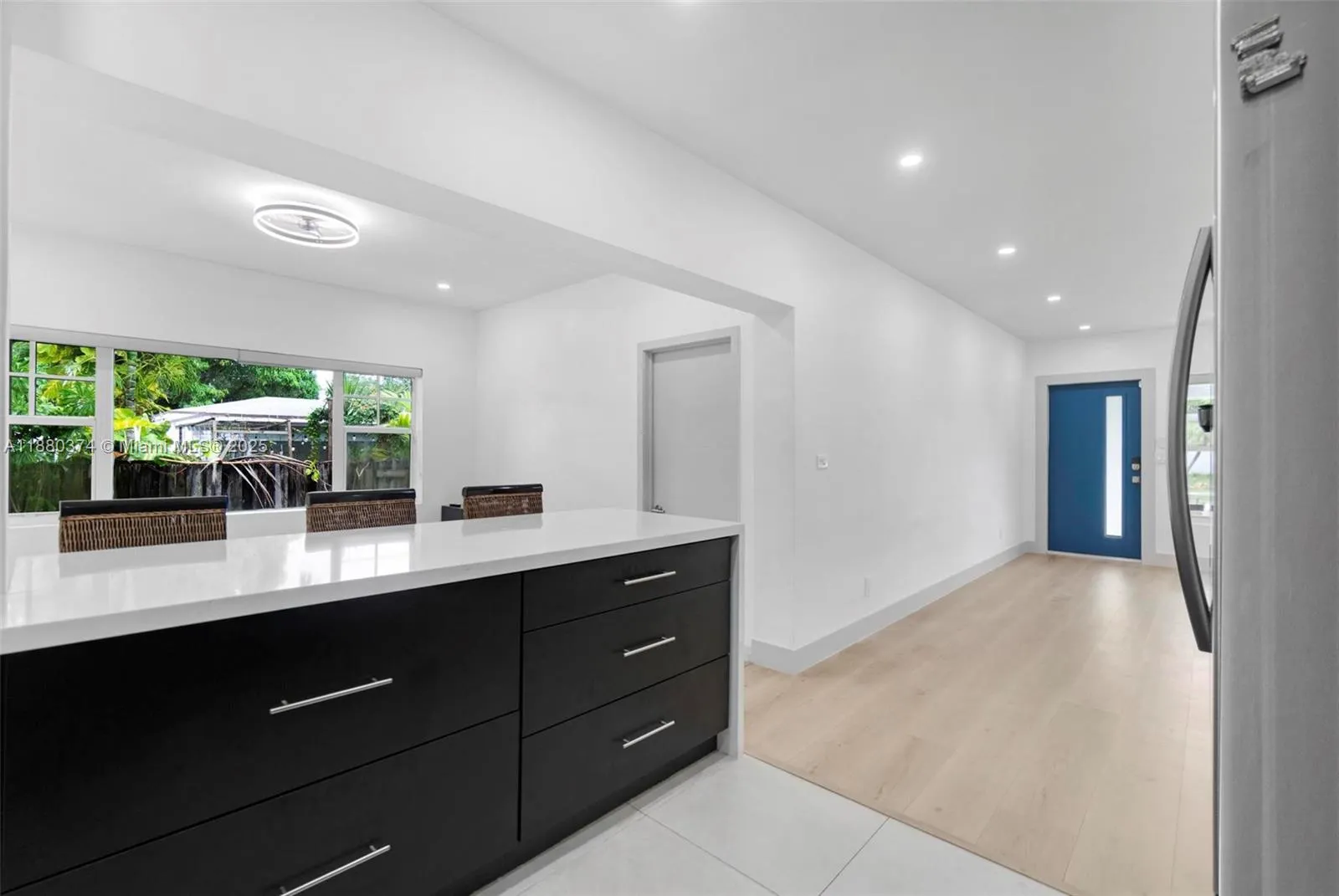570 SW 45th Ave