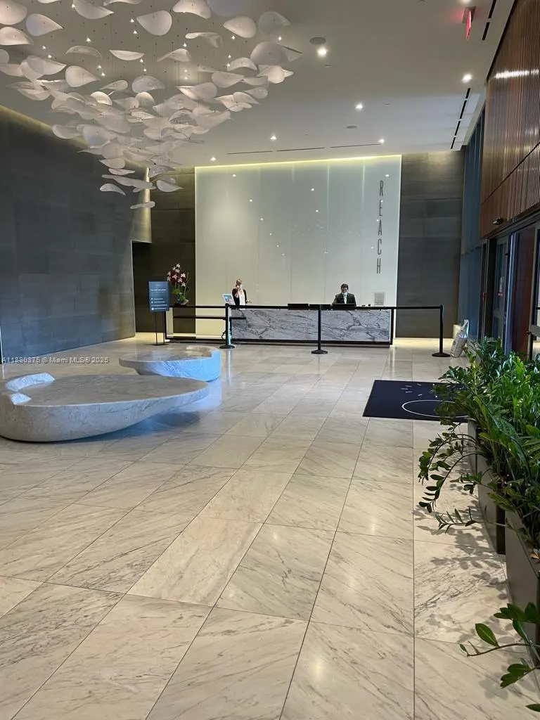 68 SE 6th St, #2303