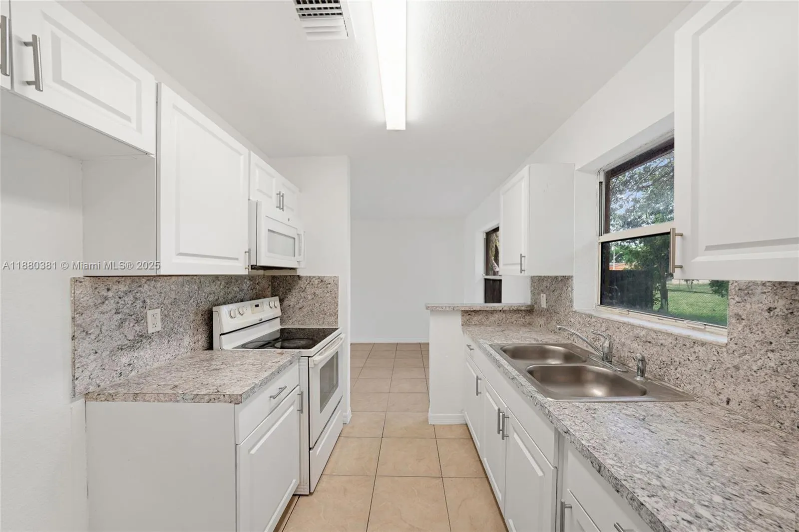 1009 SW 12th Ave