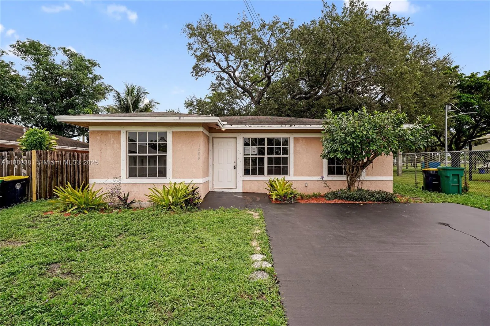 1009 SW 12th Ave