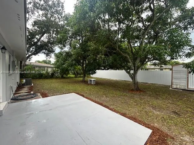 3420 NW 2nd St