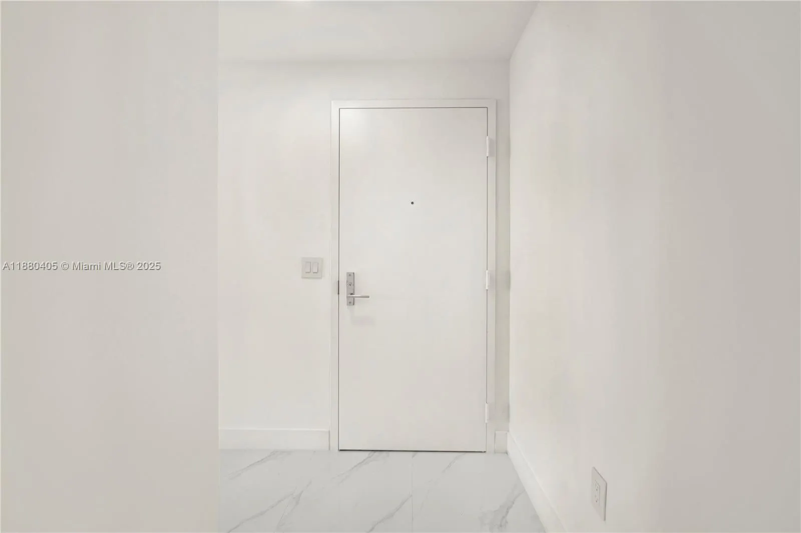 700 NE 24 Street, #3803