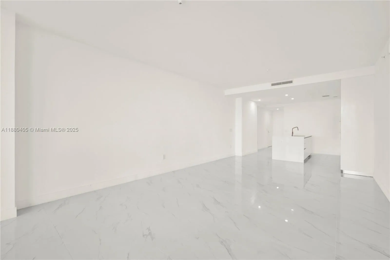700 NE 24 Street, #3803