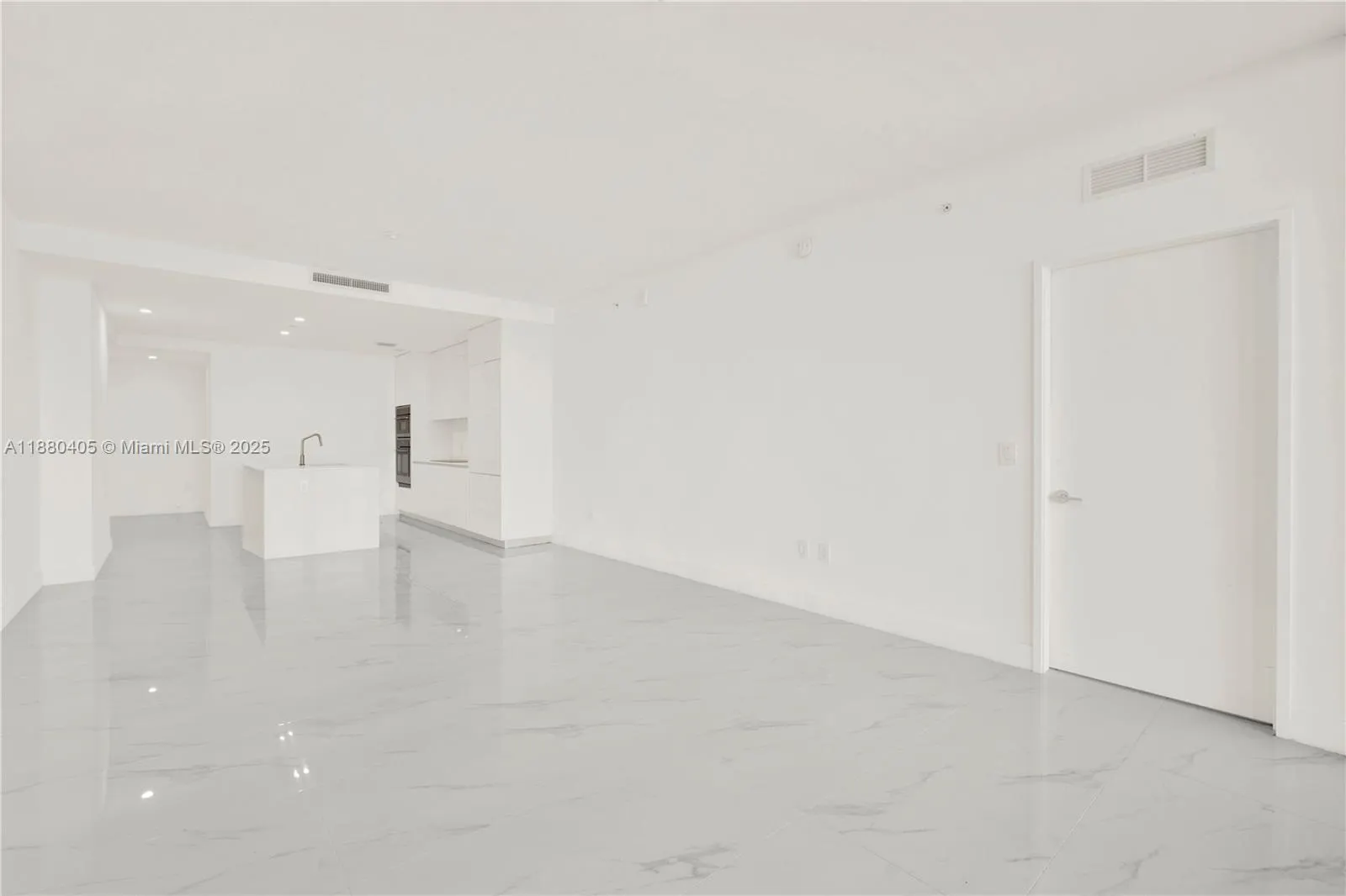 700 NE 24 Street, #3803