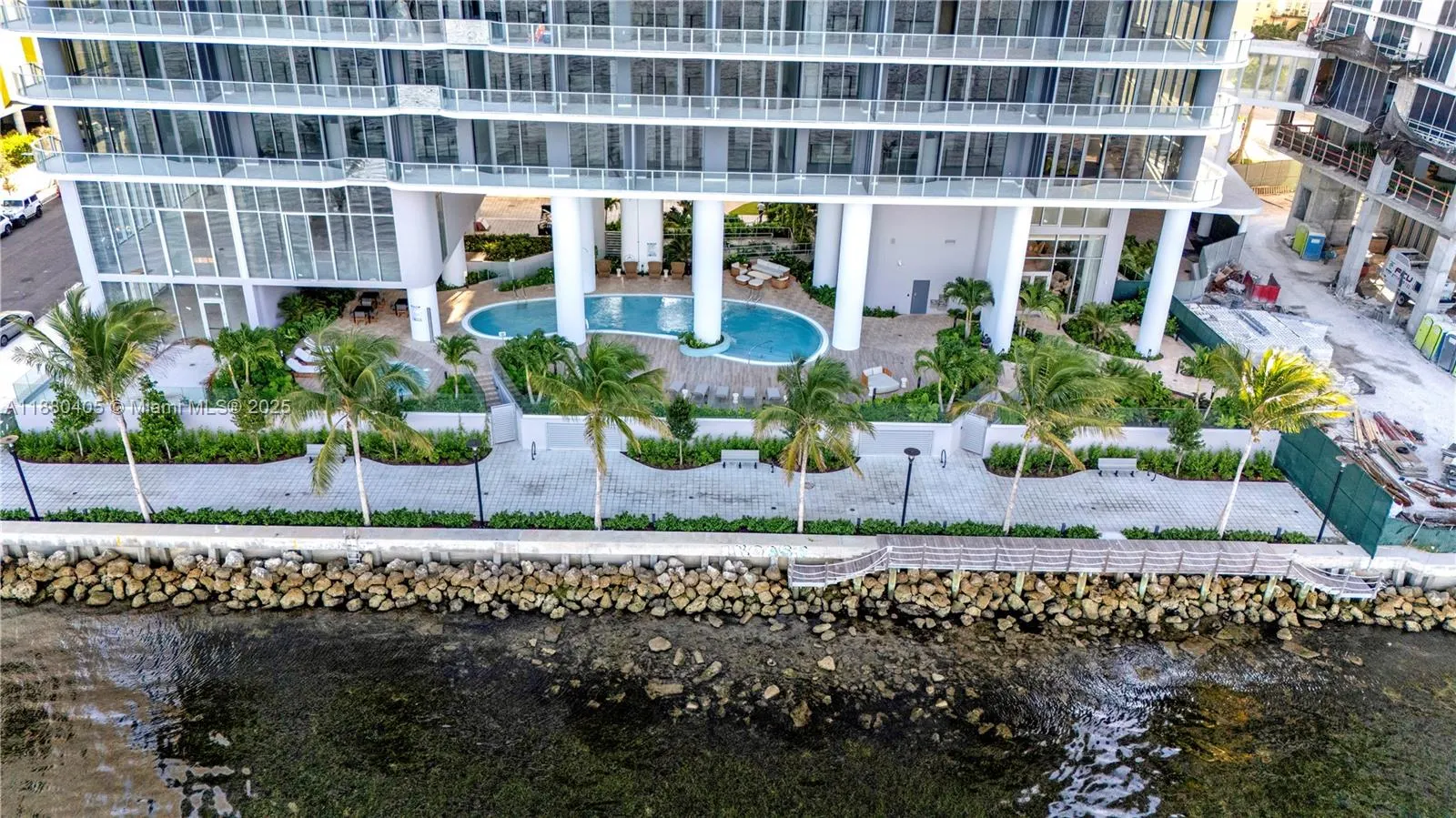 700 NE 24 Street, #3803