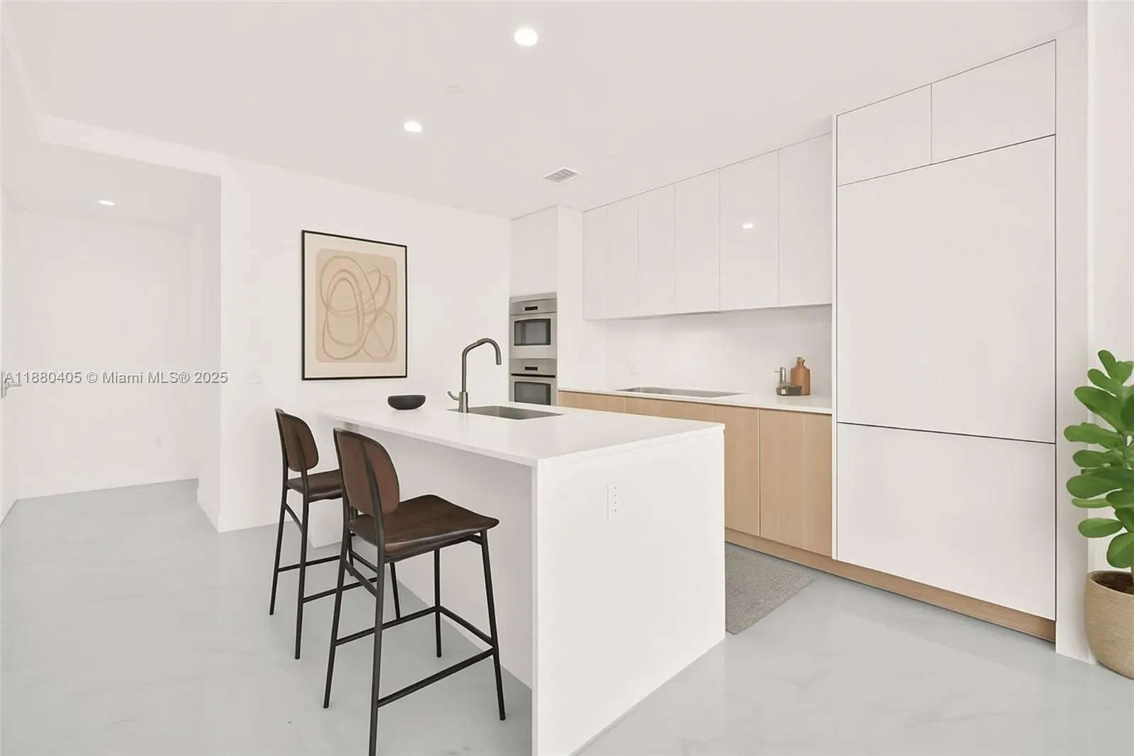 700 NE 24 Street, #3803