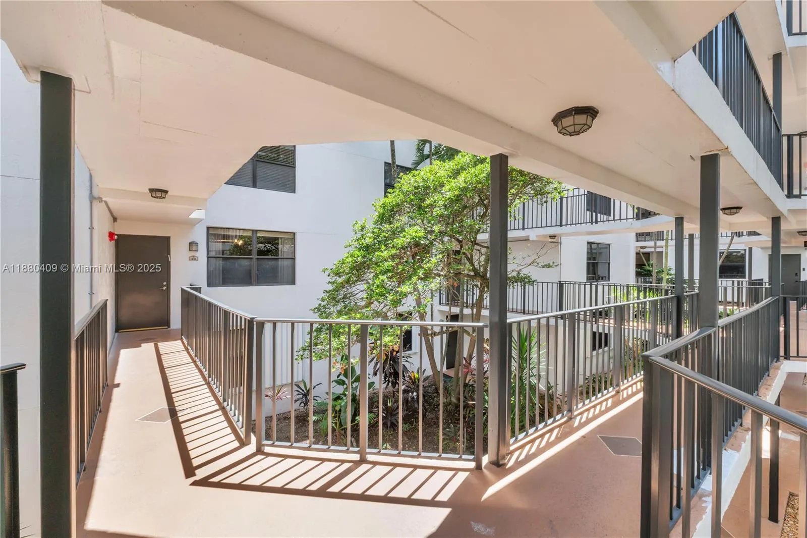 3440 NE 192nd St, #2D-A
