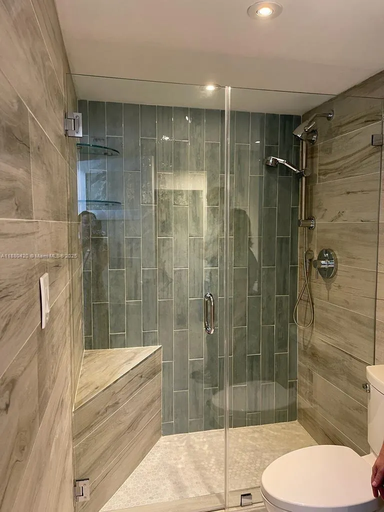 9225 Collins Ave, #1407