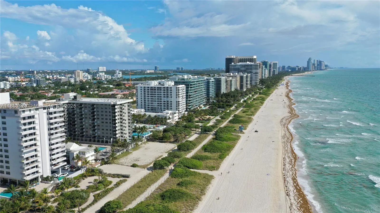 9225 Collins Ave, #1407