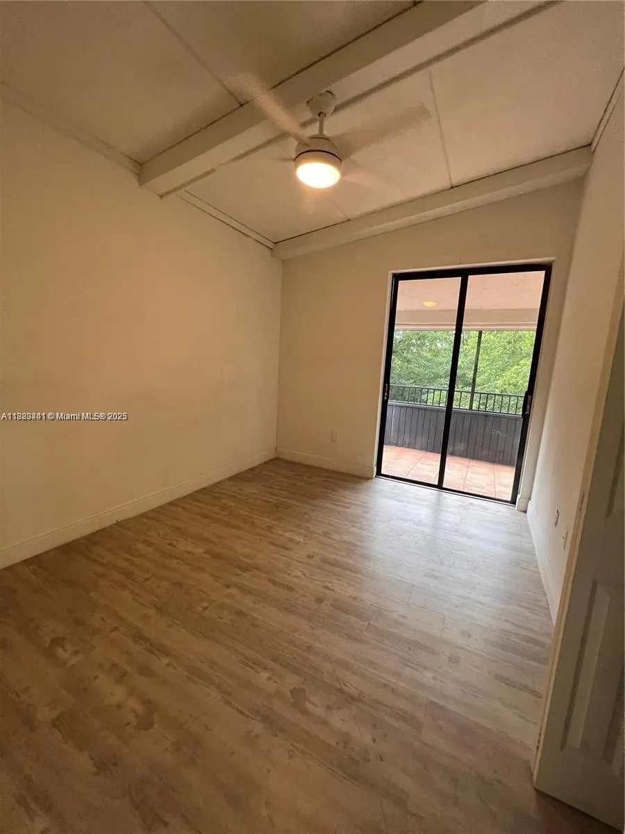 16220 NW 2nd Ave, #511