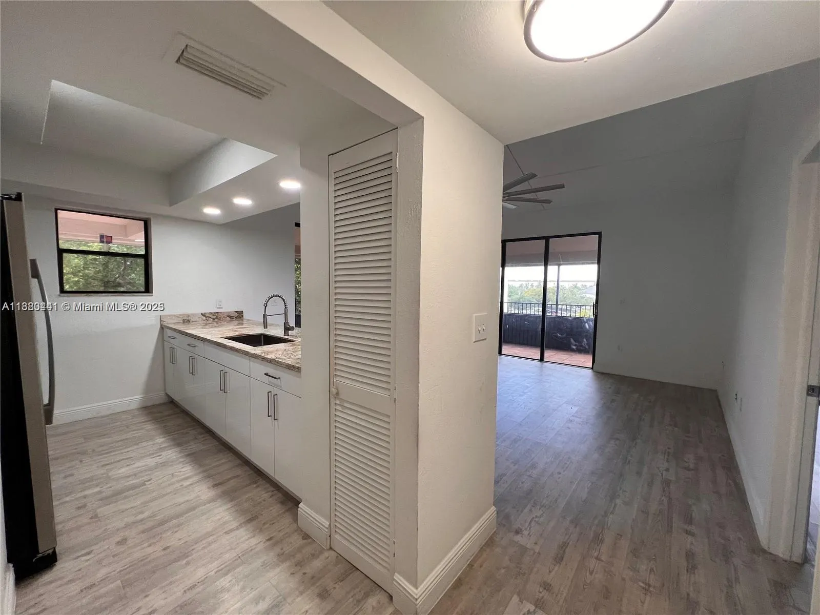 16220 NW 2nd Ave, #511