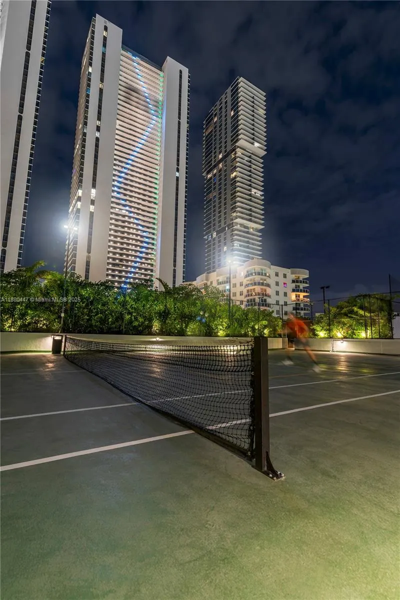 700 NE 24th, #3801