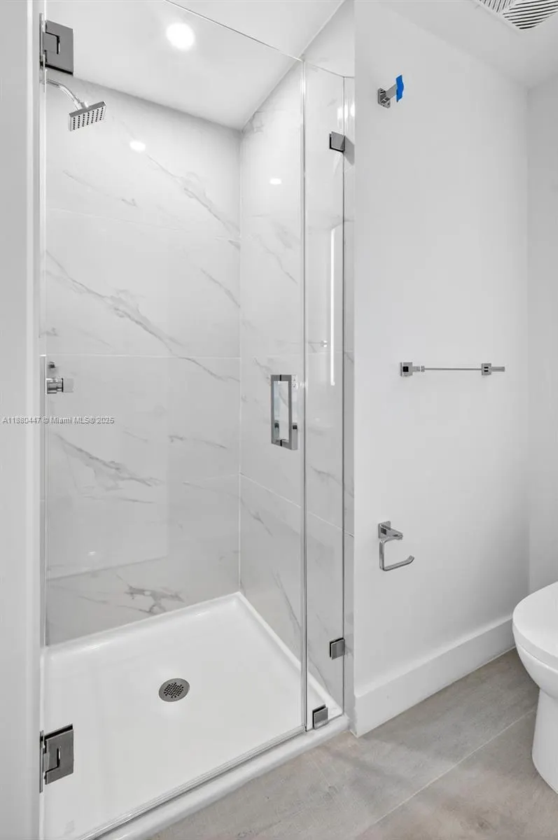 700 NE 24th, #3801