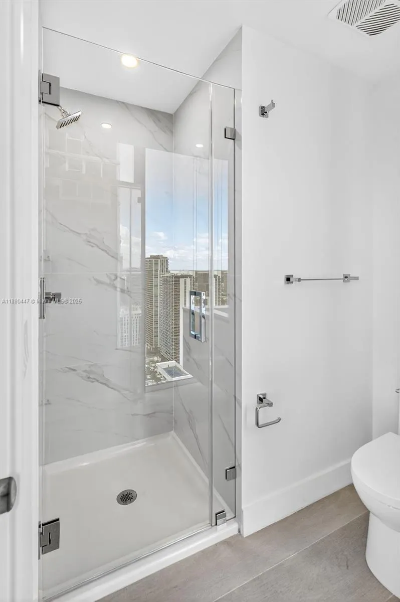 700 NE 24th, #3801