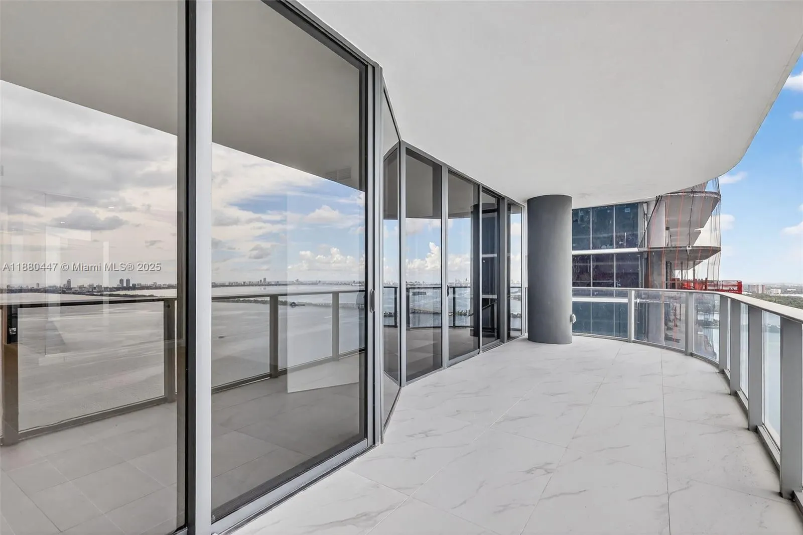 700 NE 24th, #3801