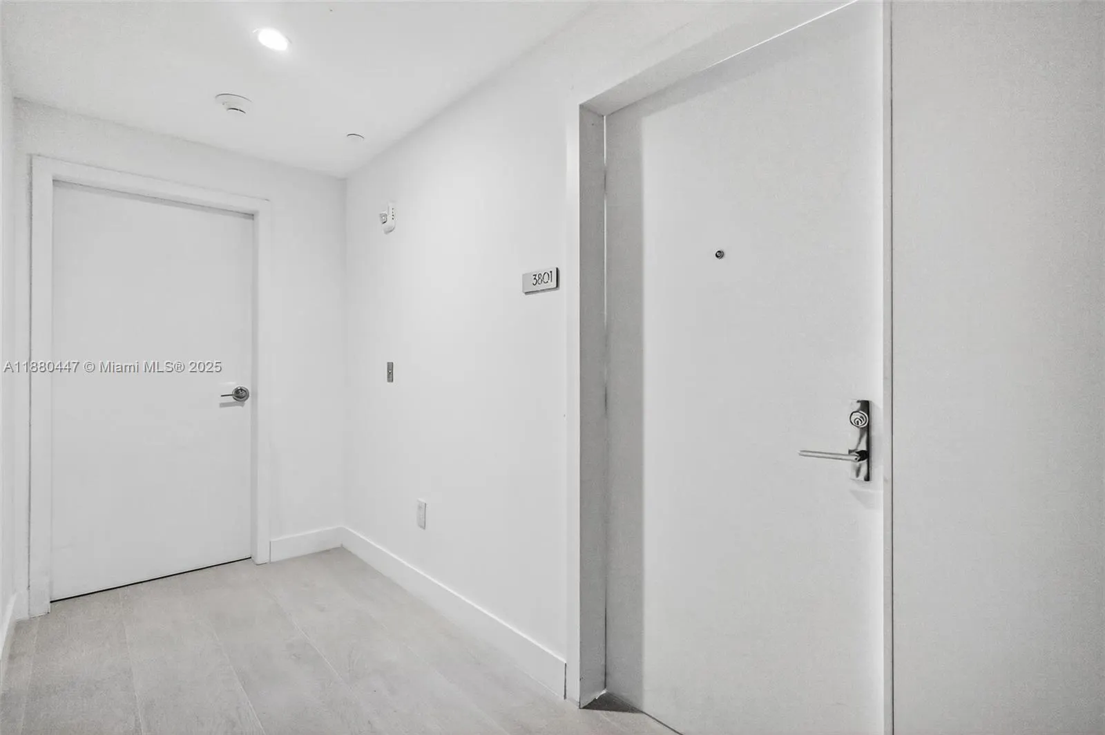 700 NE 24th, #3801