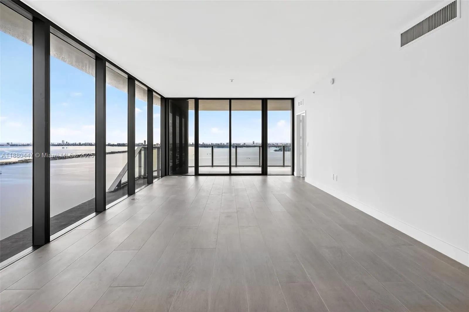 700 NE 24th, #3801