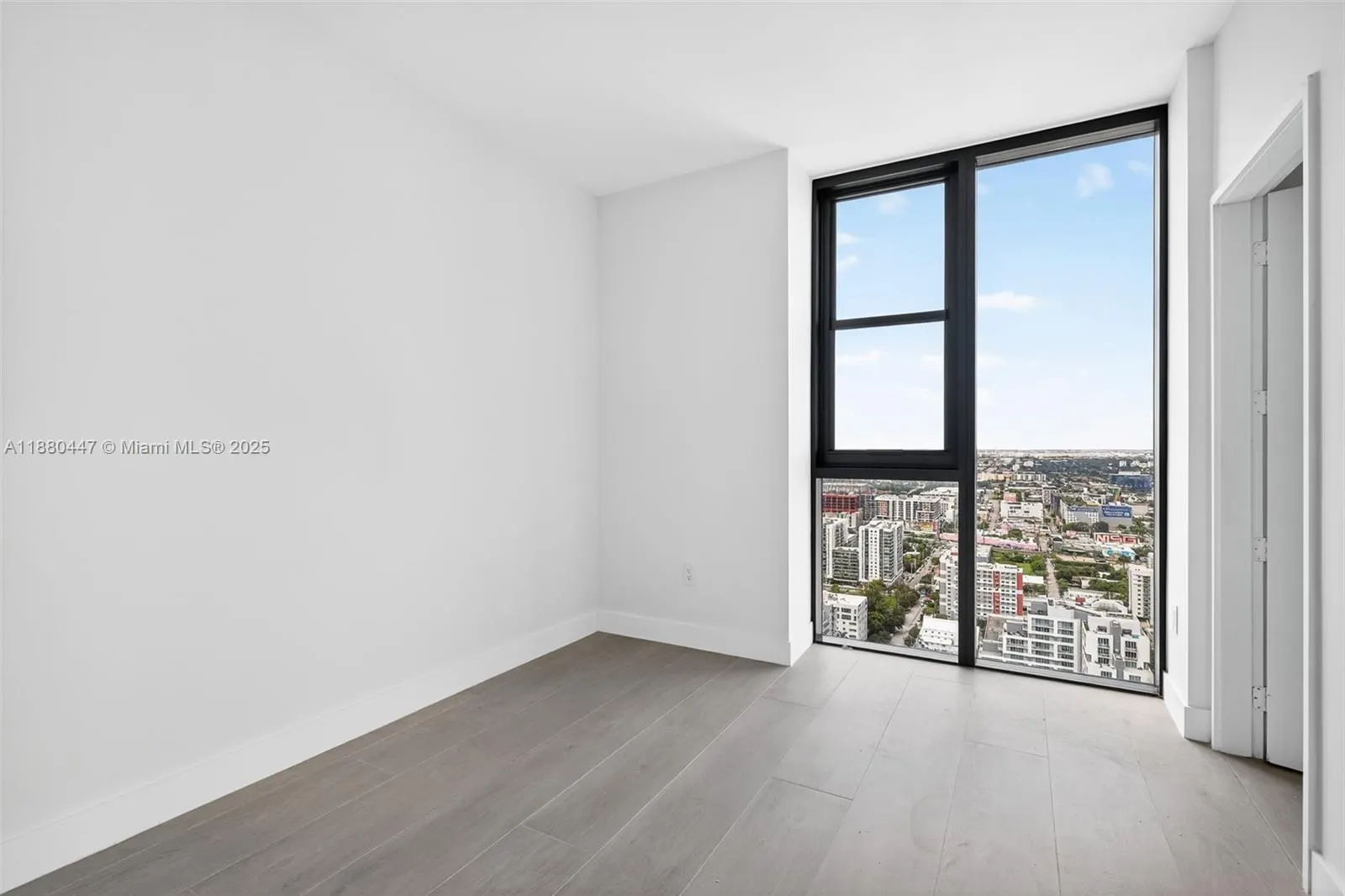 700 NE 24th, #3801