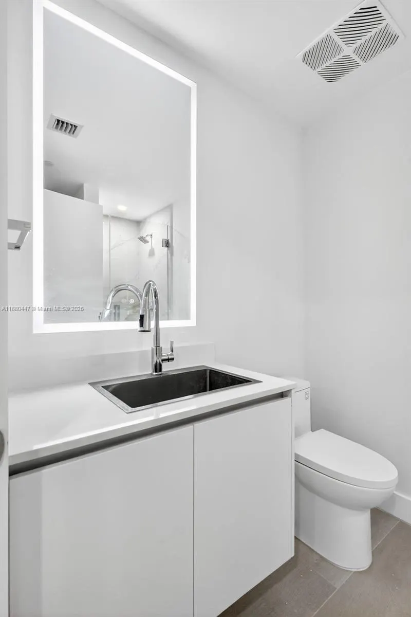 700 NE 24th, #3801