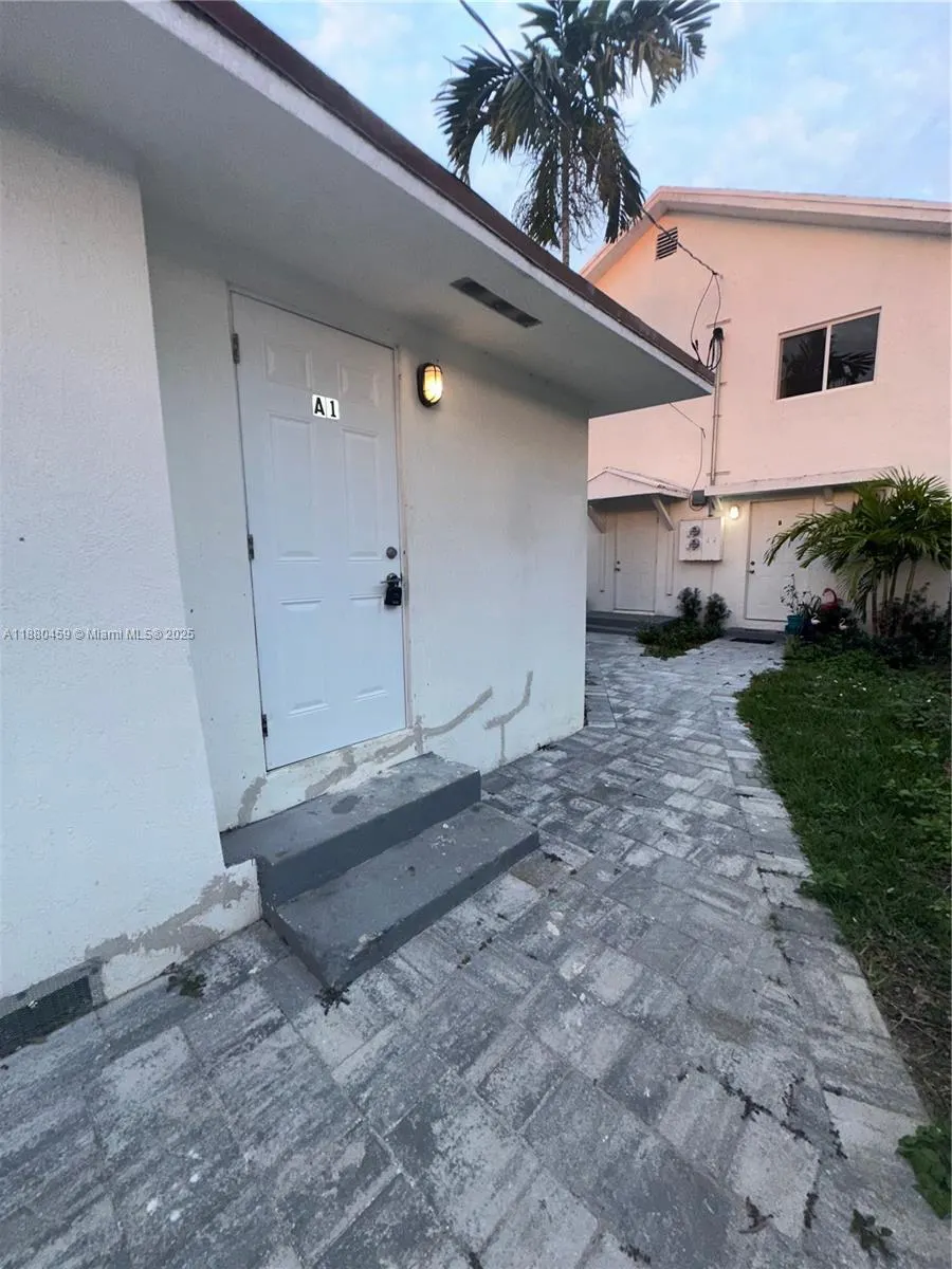 3123 NW 22nd Ct, #A-1