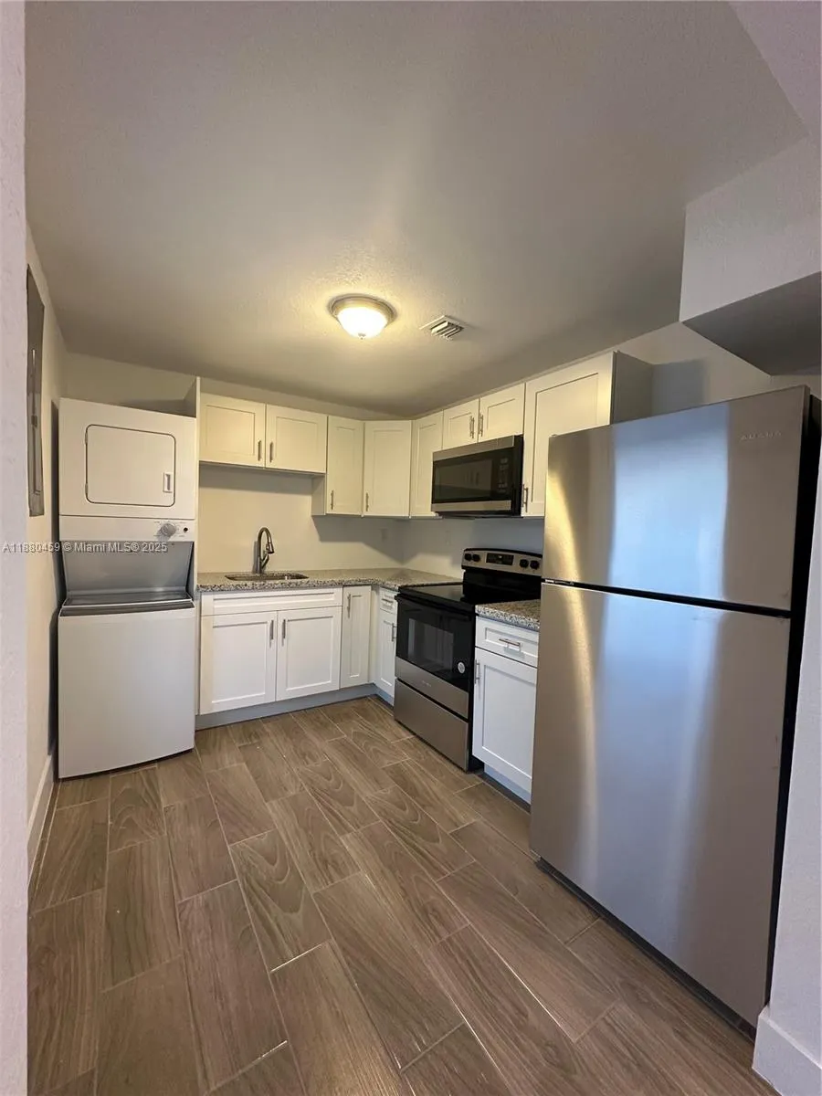 3123 NW 22nd Ct, #A-1