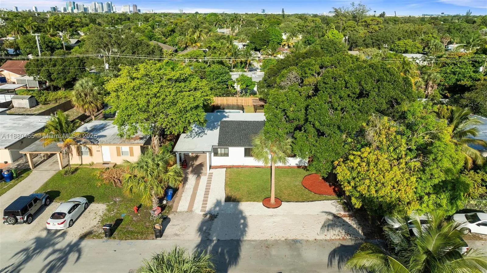 1516 SW 30th Ter