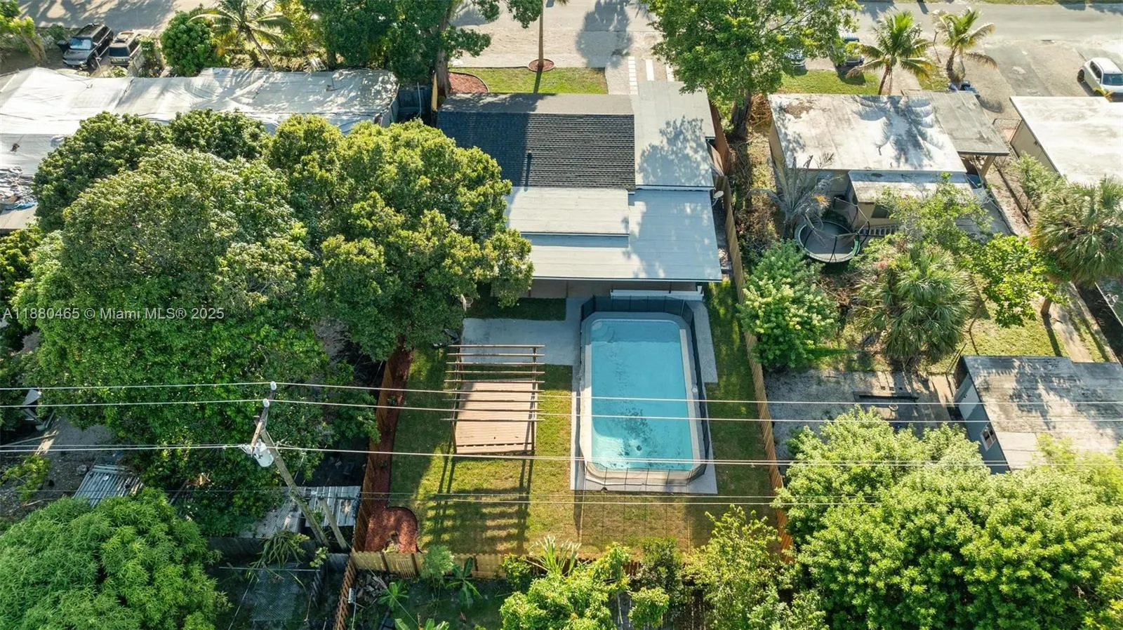 1516 SW 30th Ter
