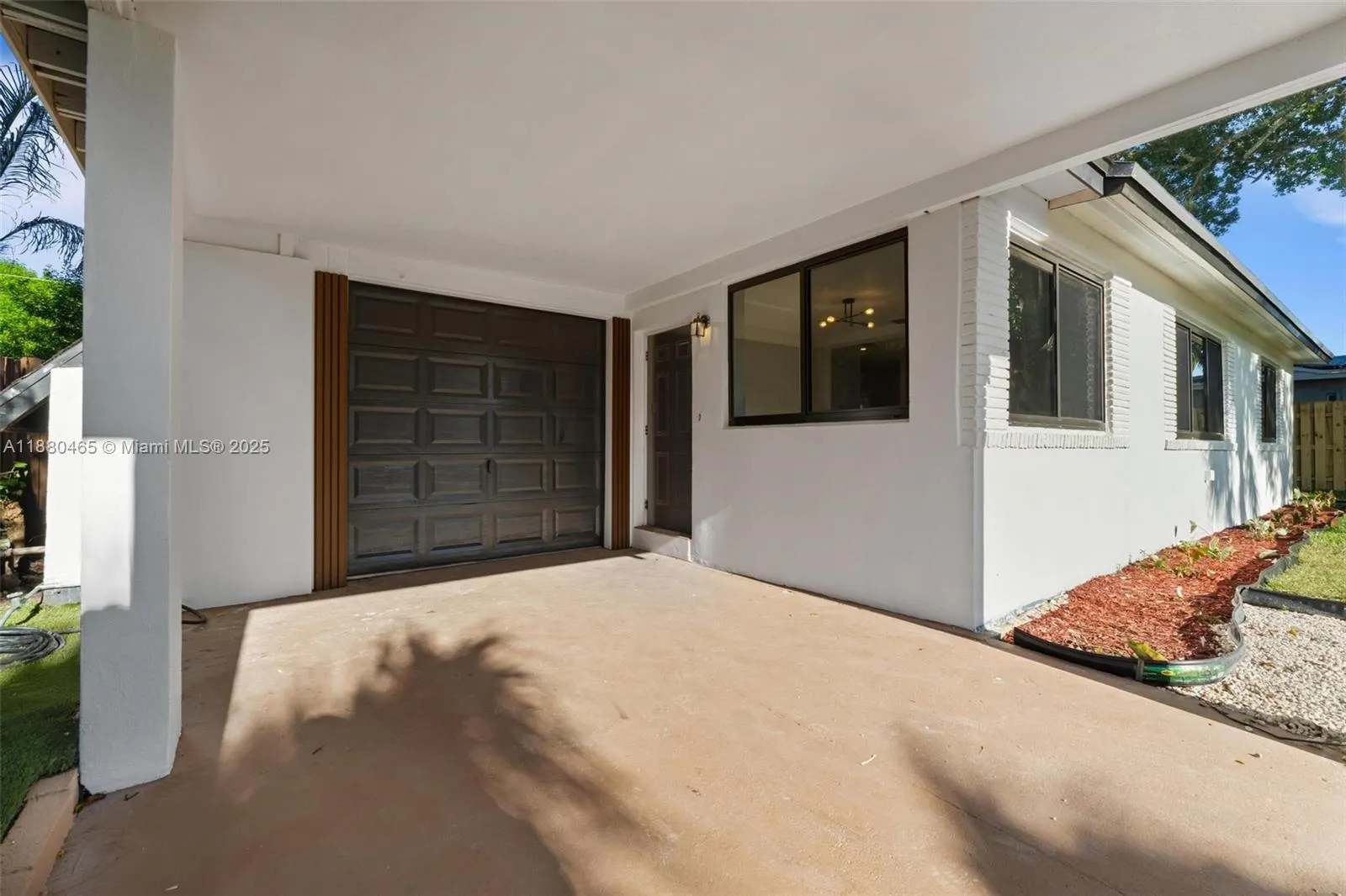 1516 SW 30th Ter