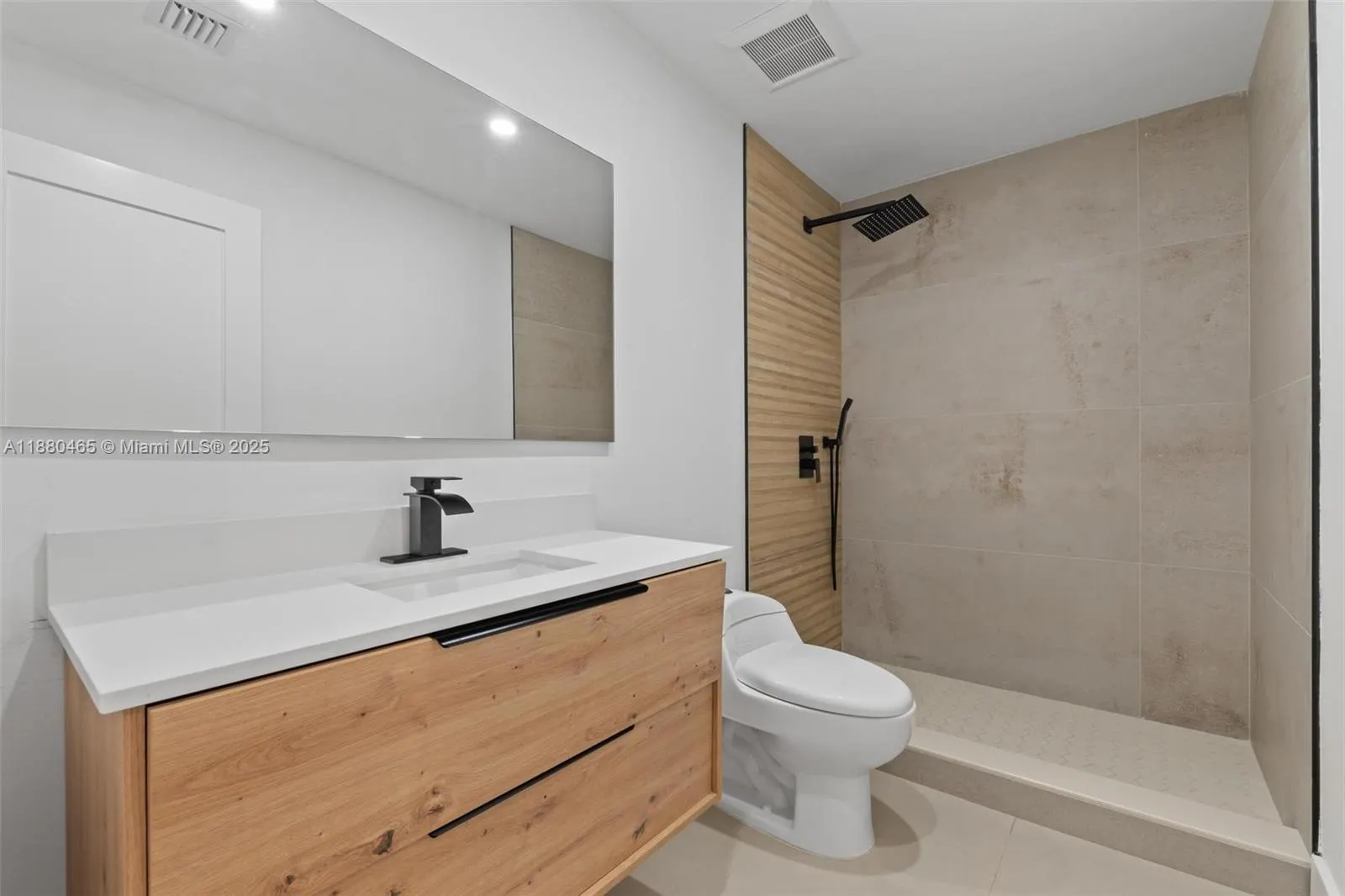 1516 SW 30th Ter