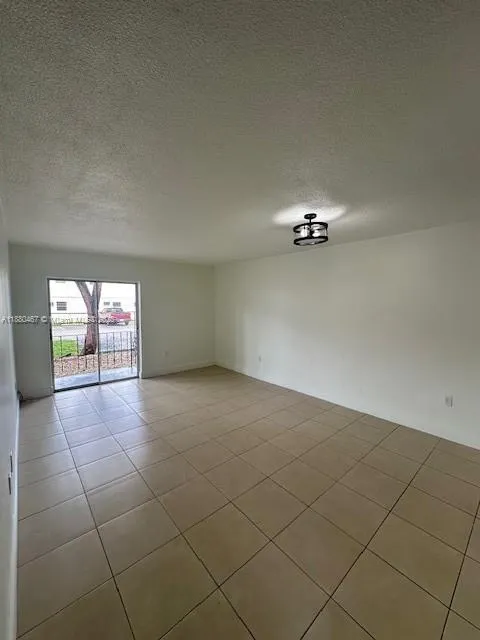 1015 NW 45th Ave, #106